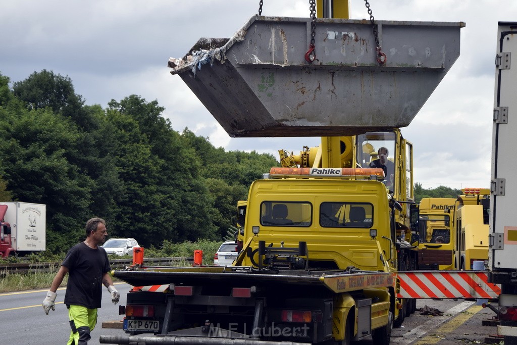 Schwerer VU A 3 Rich Oberhausen Hoehe AK Leverkusen P808.JPG - Miklos Laubert